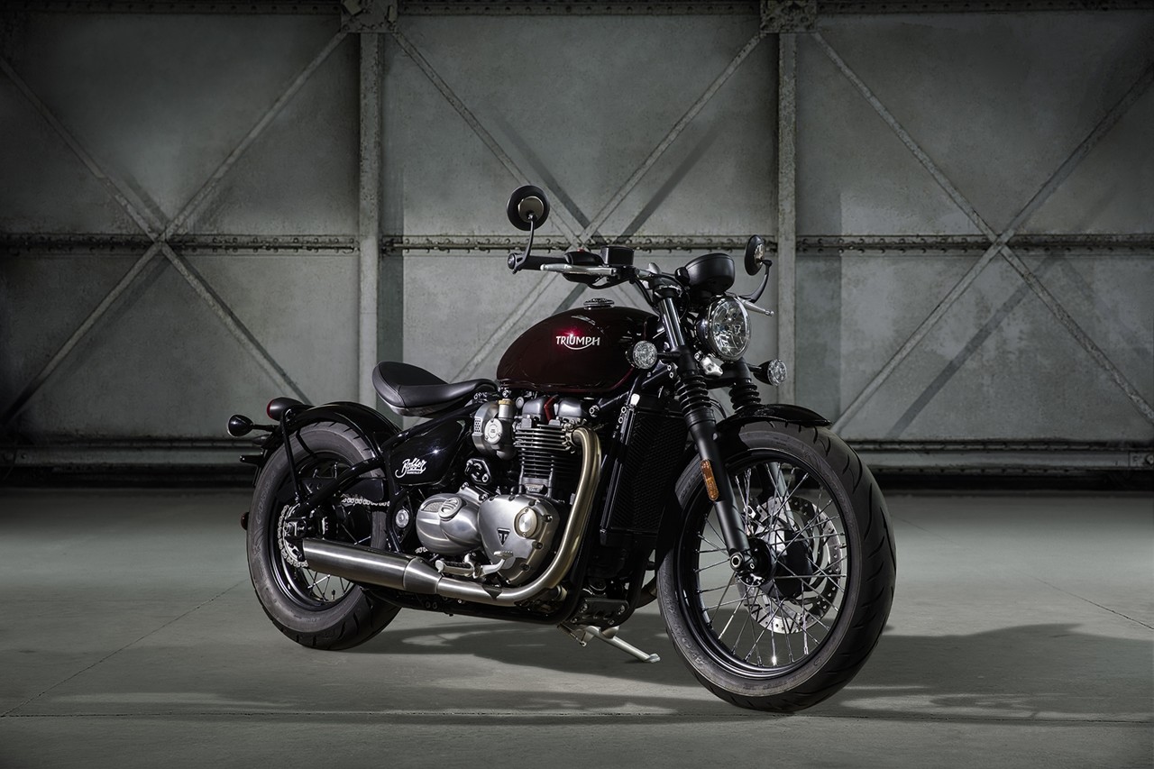 Triumph Bonneville Bobber, Retro Y Minimalista