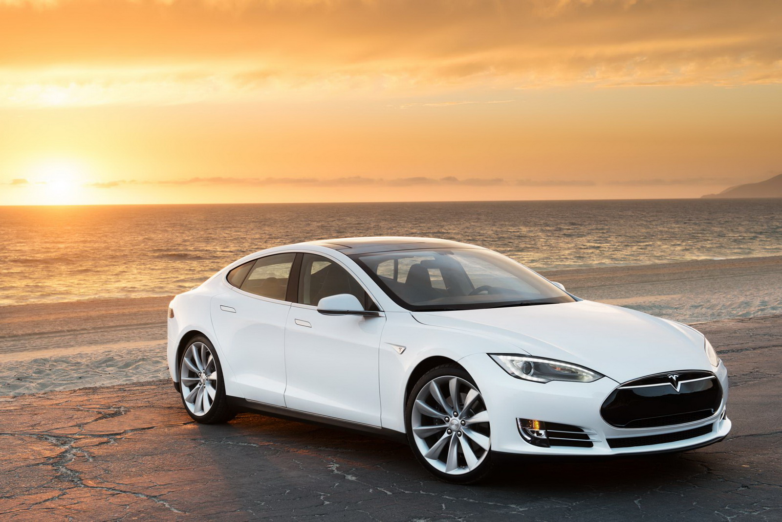 Tesla Model S.