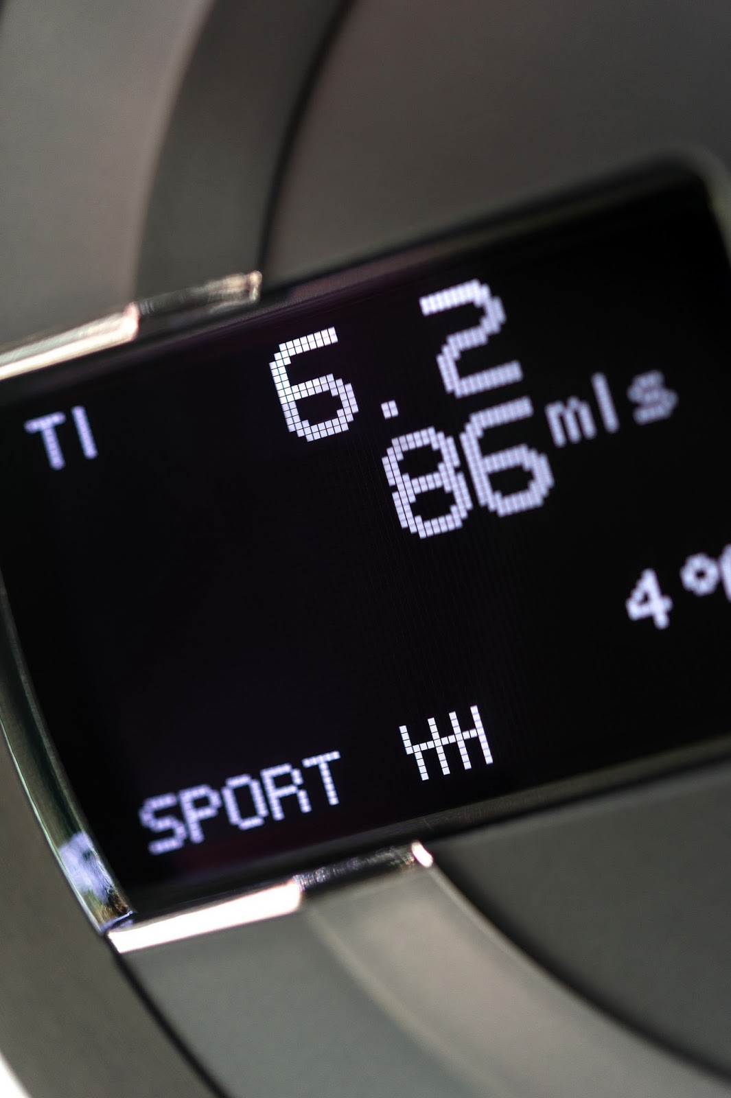 Aston Martin V12 Vantage