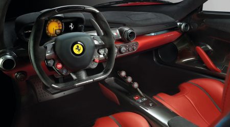 Ferrari LaFerrari salpicadero