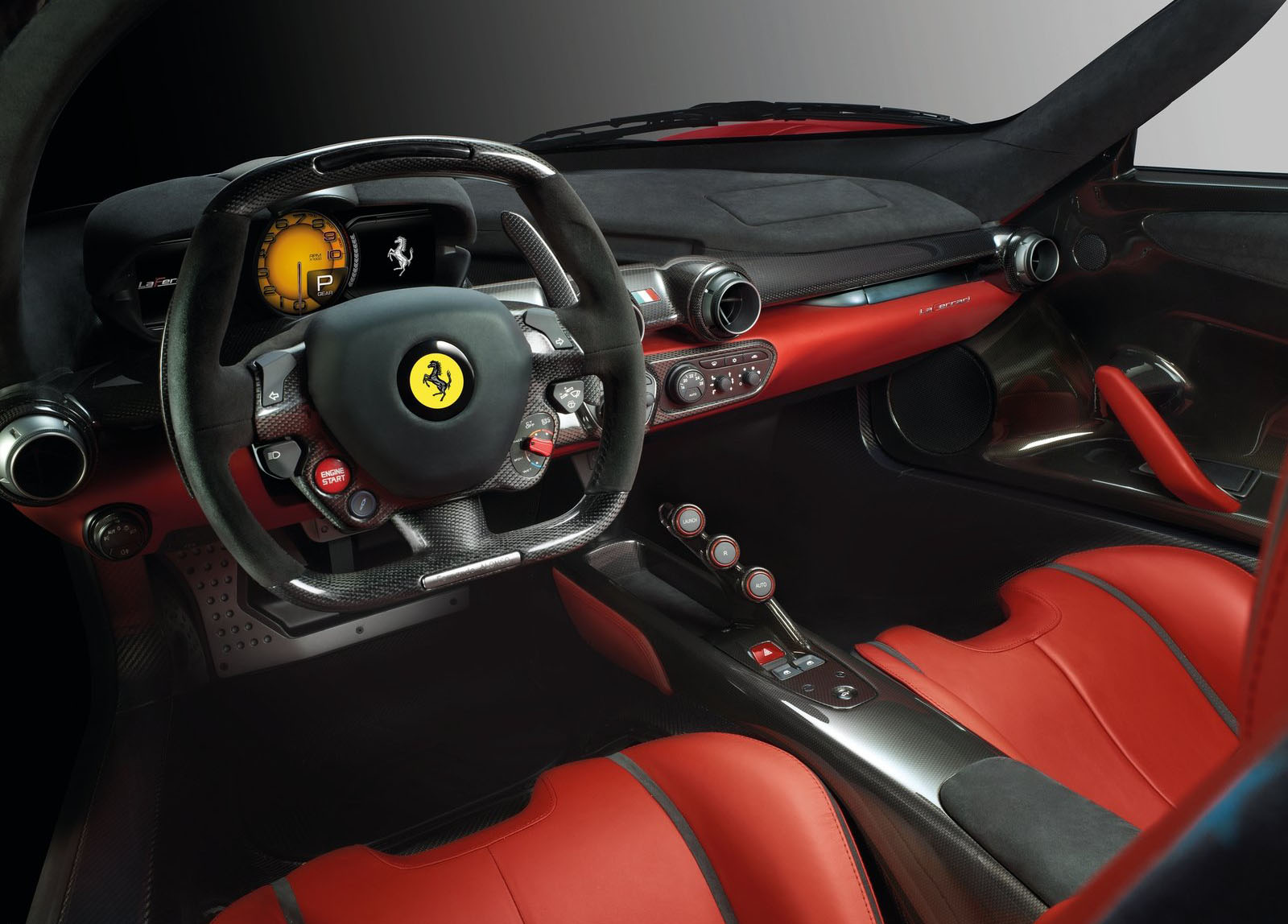 Ferrari LaFerrari salpicadero