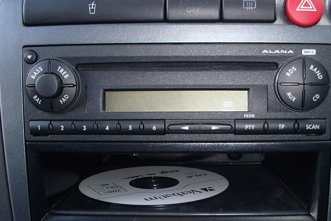 La historia de la música en el coche, en imágenes | Actualidad | Motor