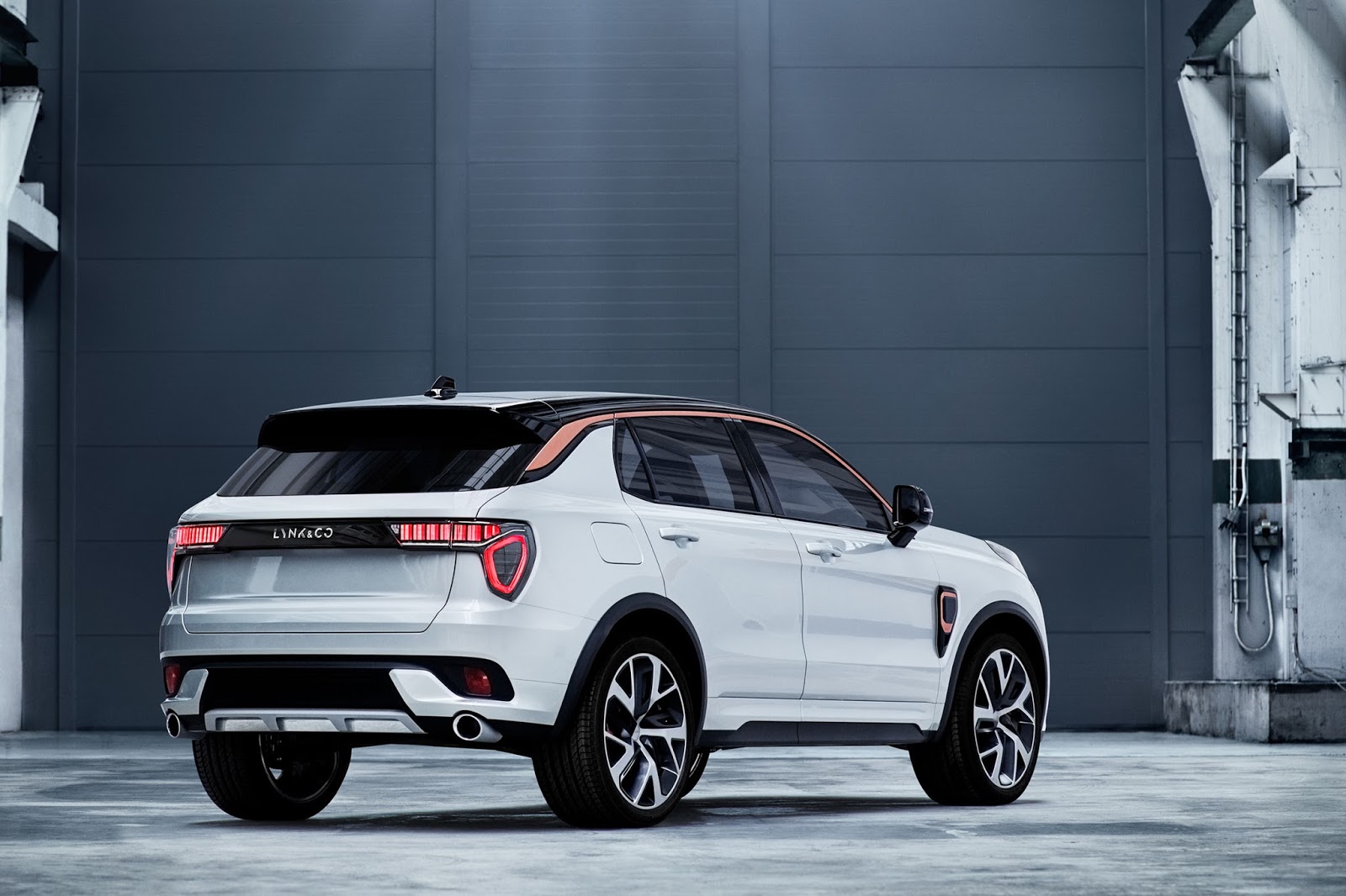 Lynk & Co 01