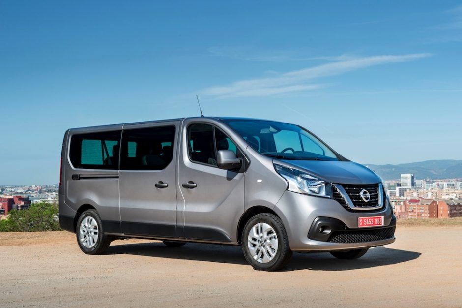 Nissan nv300 combi