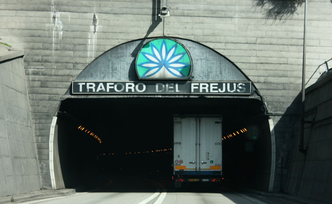 10. Túnel de Fréjus (Francia-Italia) // 12,89 km