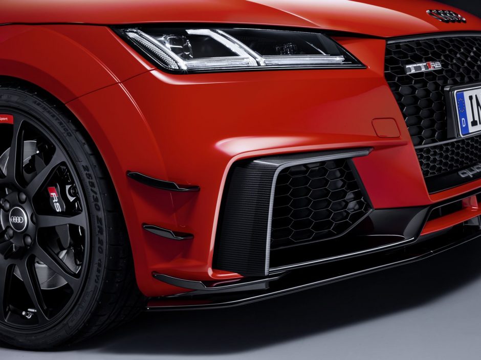 Audi-TT-RS-R8-Performance-Parts-5-940x70