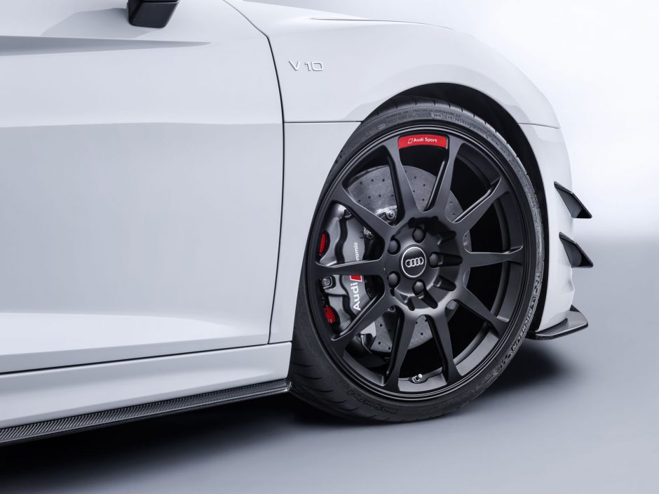 Audi-TT-RS-R8-Performance-Parts-21-940x7