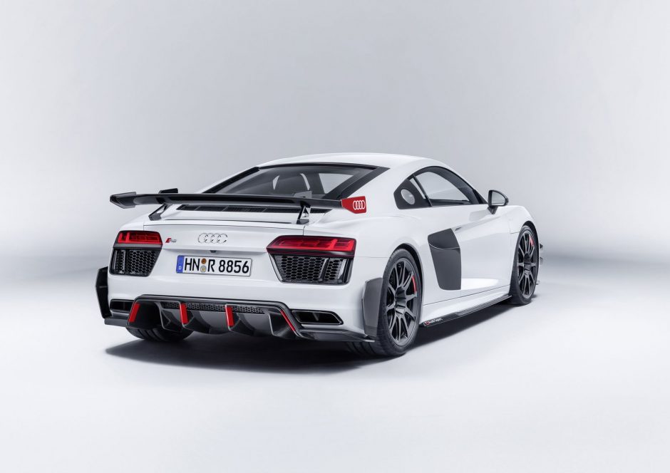 Audi-TT-RS-R8-Performance-Parts-30-940x6