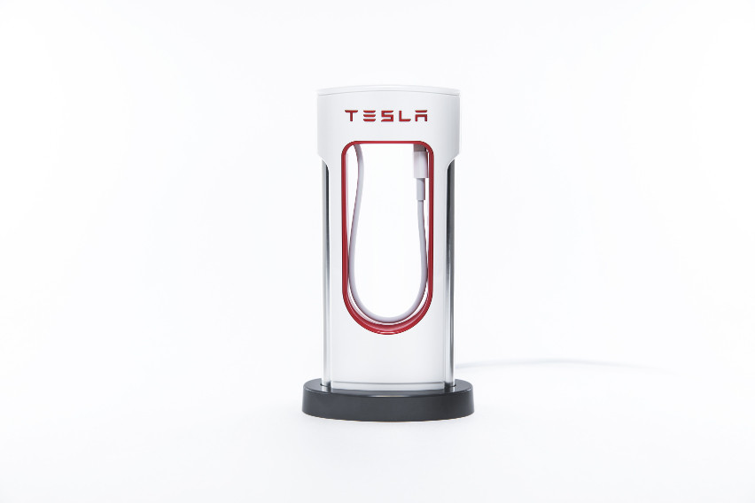 Tesla Power Bank