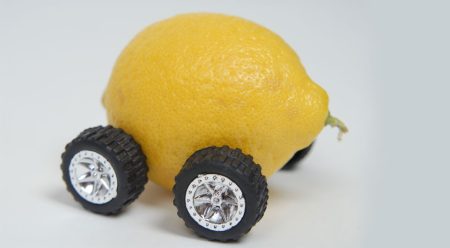 Por qué deberías usar más limones (y otras frutas) al volante