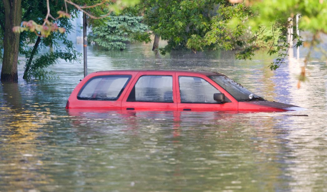 inundaciones coche