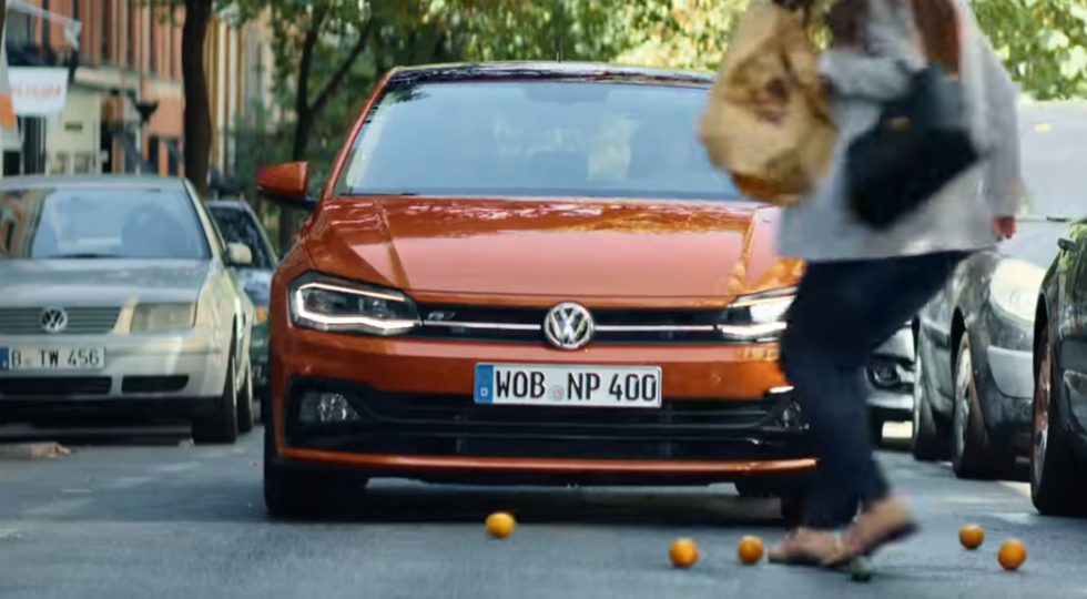 Un anuncio del Volkswagen Polo, retirado por incitar a la conducción temeraria