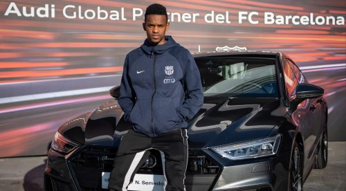 Los jugadores del Barça recogen sus Audi: triunfan los SUV