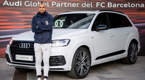 Los jugadores del Barça recogen sus Audi: triunfan los SUV