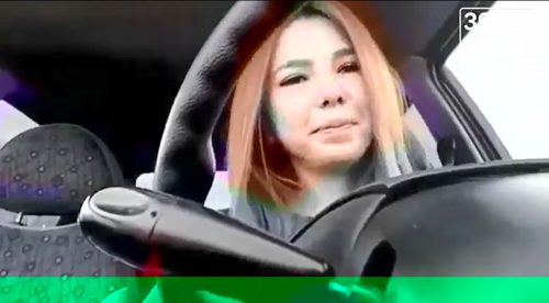 El vídeo de la Guardia Civil para que no «trastees» con el móvil al volante
