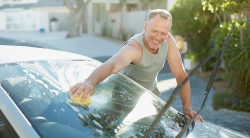 gasto agua lavar coche