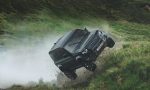 El Land Rover Defender va al límite en la nueva película de 007