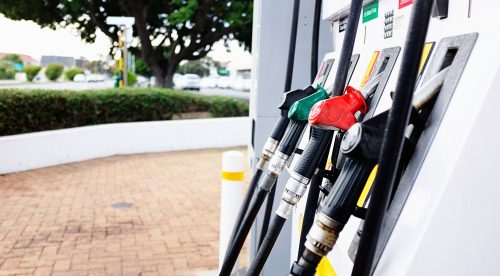 ¿Es mejor la gasolina de 98 octanos que la de 95?