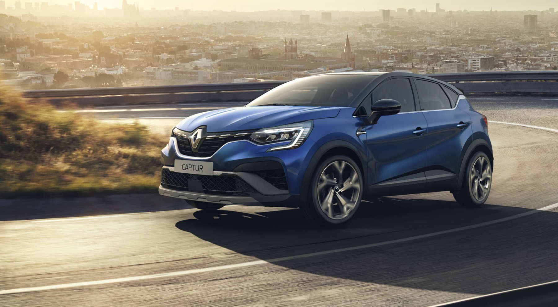 El Renault Captur estrena hibridación ligera y etiqueta ECO