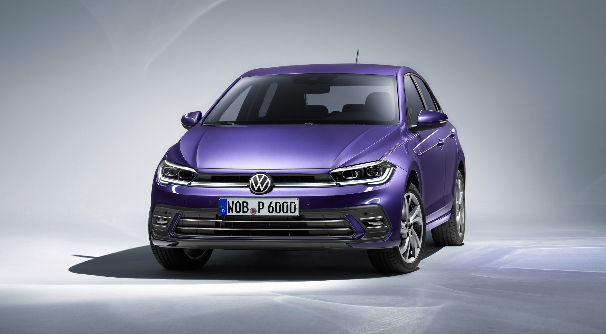 El Volkswagen Polo abandona el diésel y estrena tecnología semiautónoma