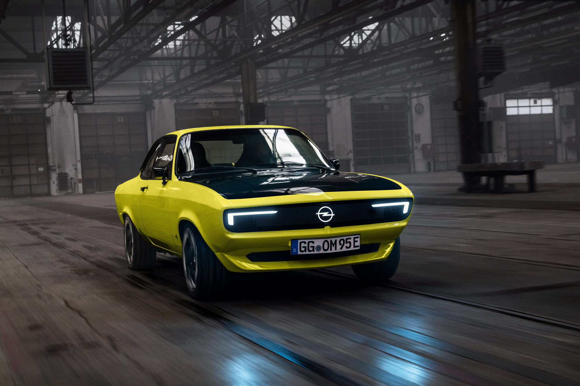 Opel será eléctrica en 2028 y revivirá al mítico Manta como modelo a pilas