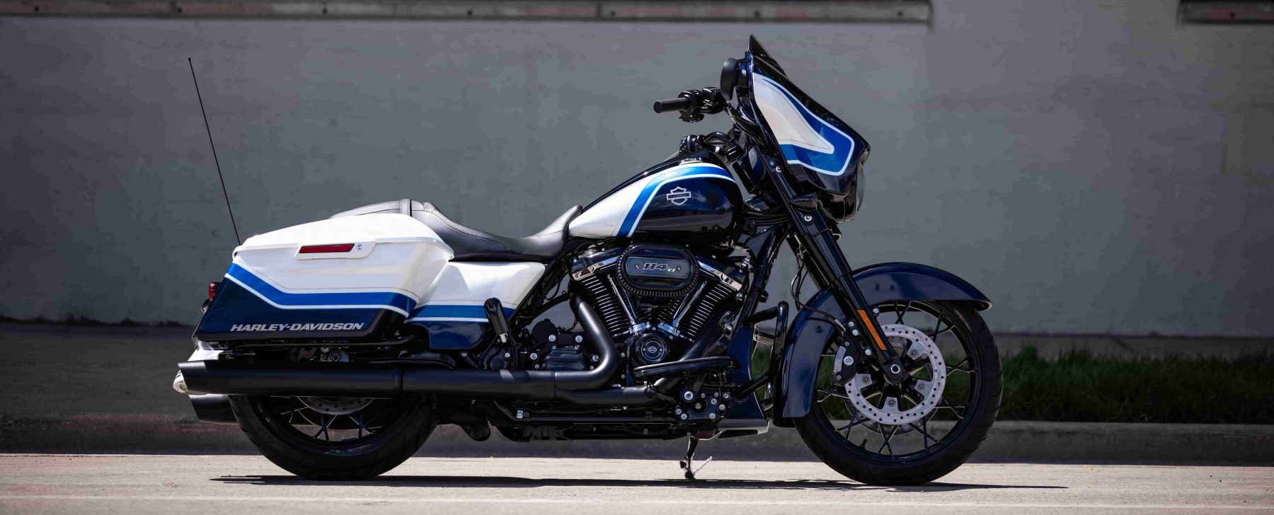 Harley: Street Glide Arctic Blast Limited Edition
