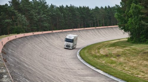 El último récord: un camión eléctrico recorre 1.100 kilómetros sin recargar