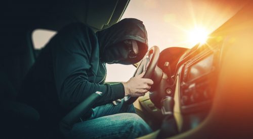 Cómo evitar el robo del coche (o lo que hay dentro)