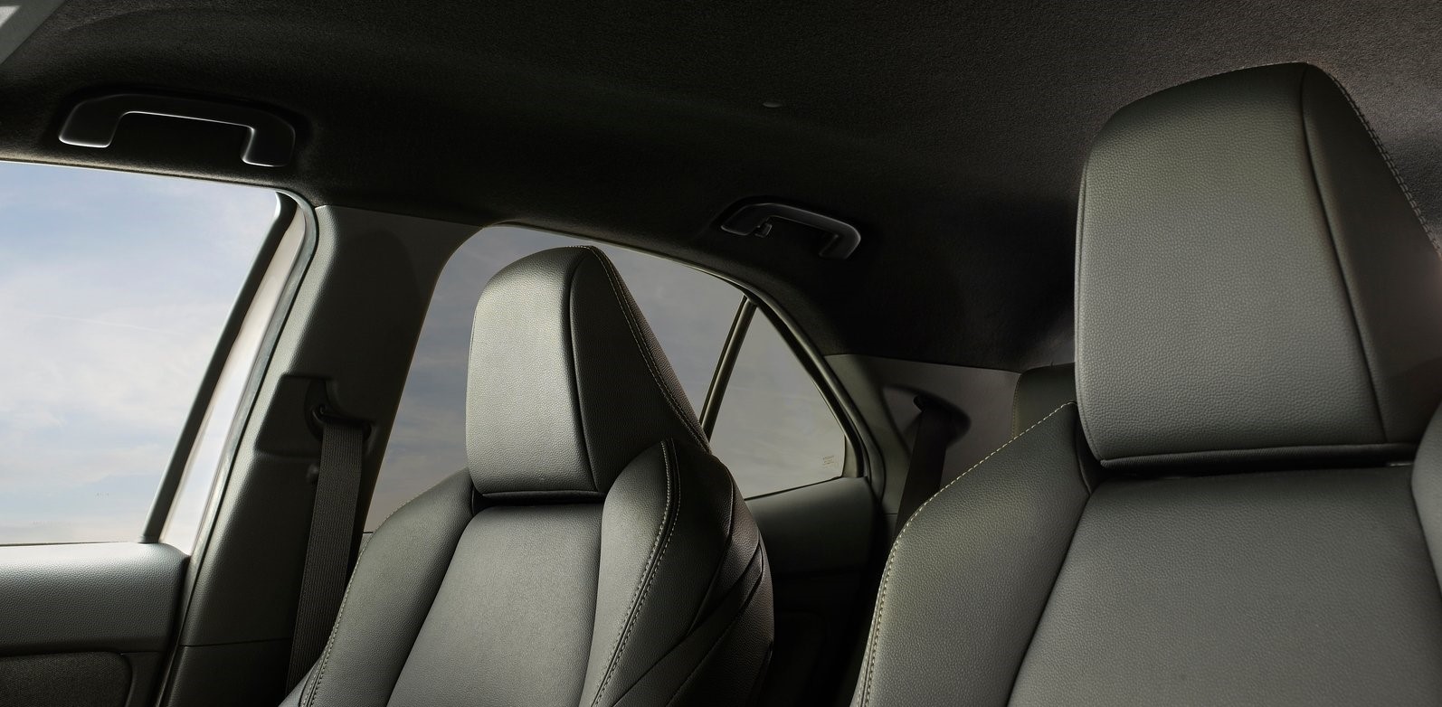 Toyota Yaris Cross / Tapicería de cuero