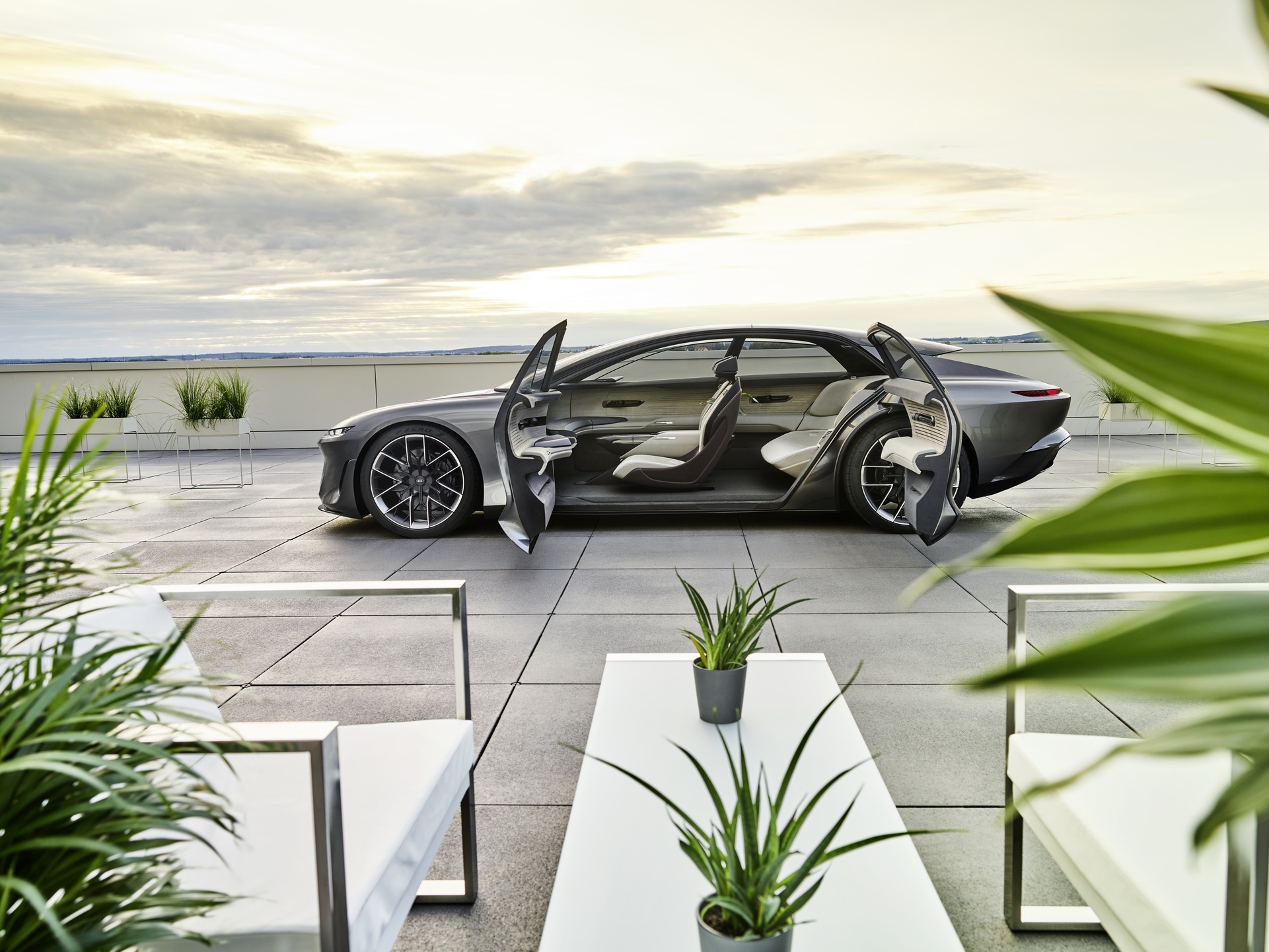 Audi presenta un ‘jet’ privado para viajar por carretera