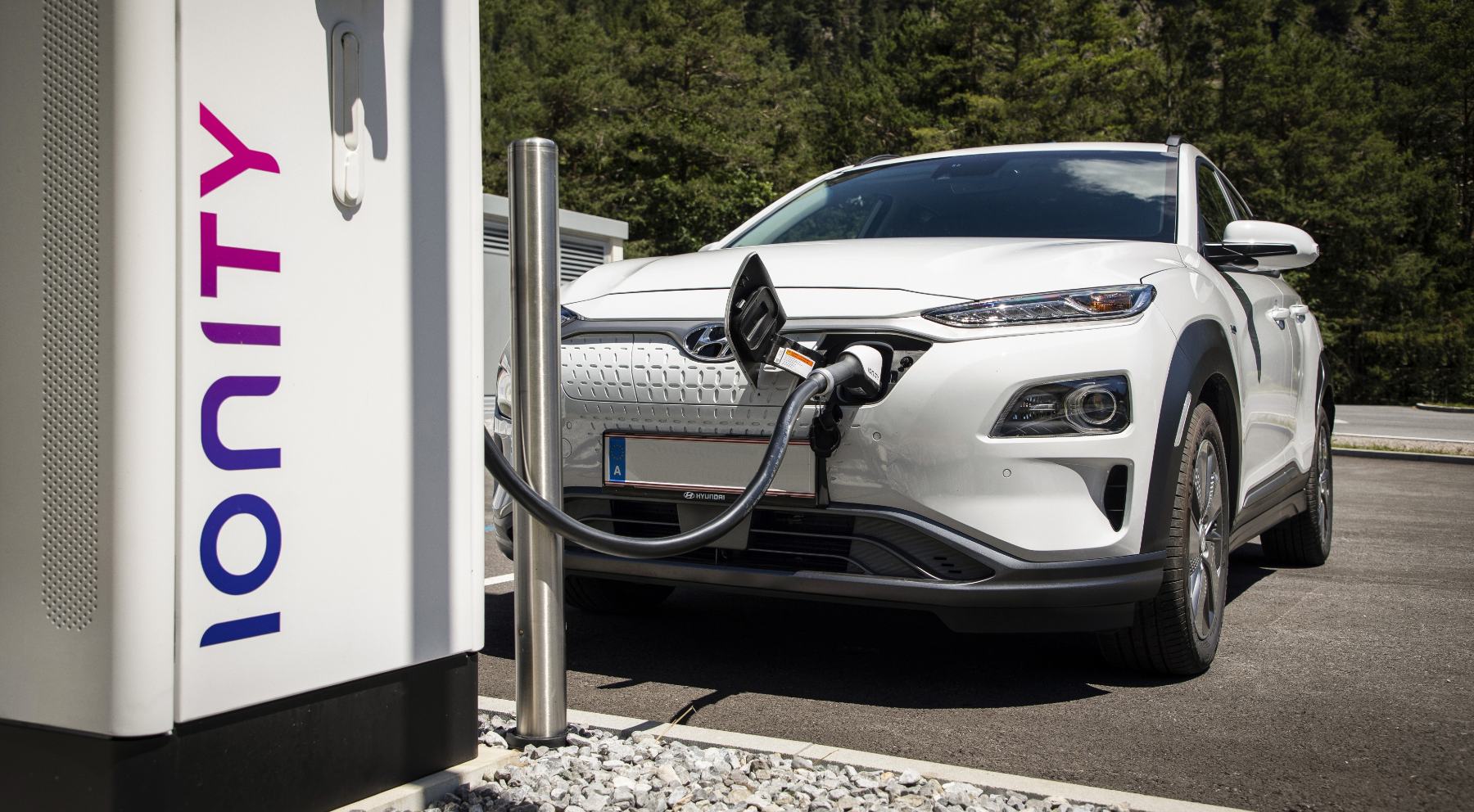 La solución de Ionity para recargar coches eléctricos por poco dinero