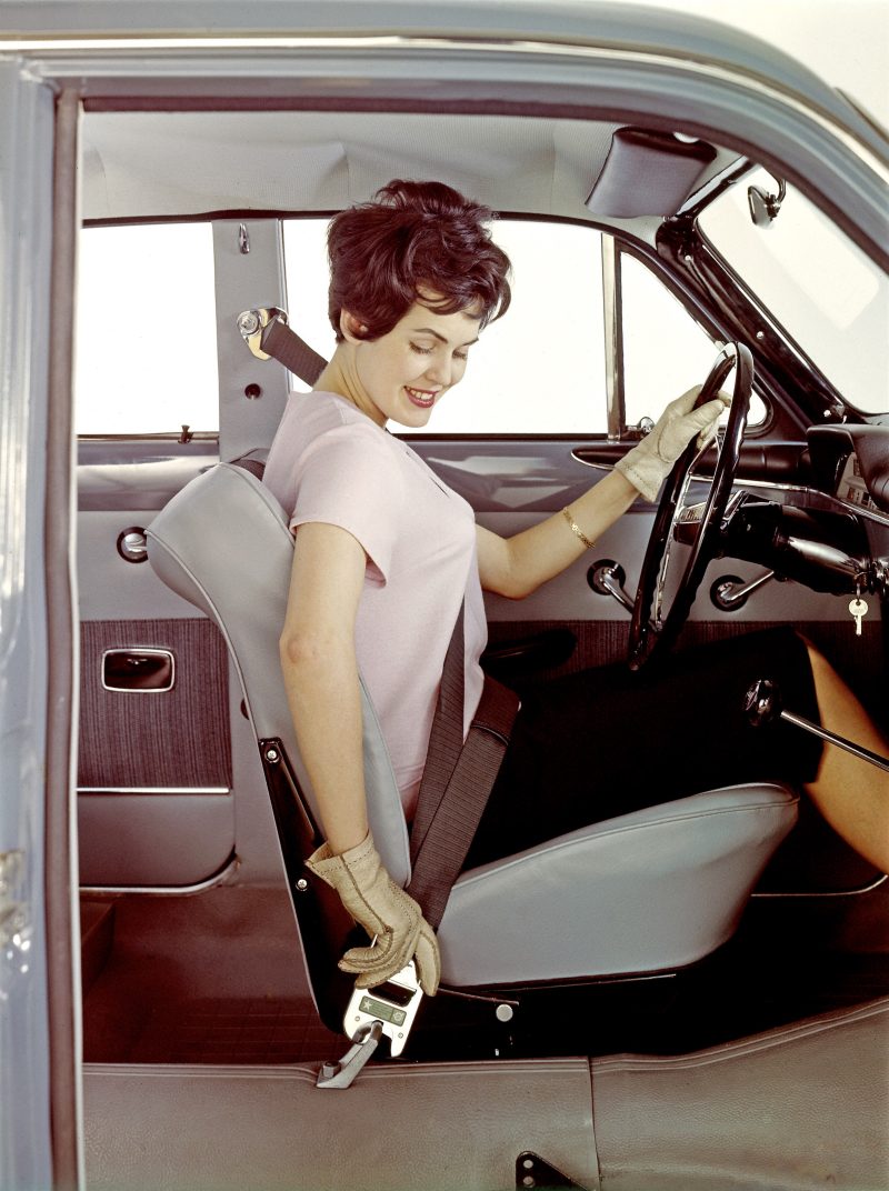 Cinturón de seguridad de tres puntos / 1959