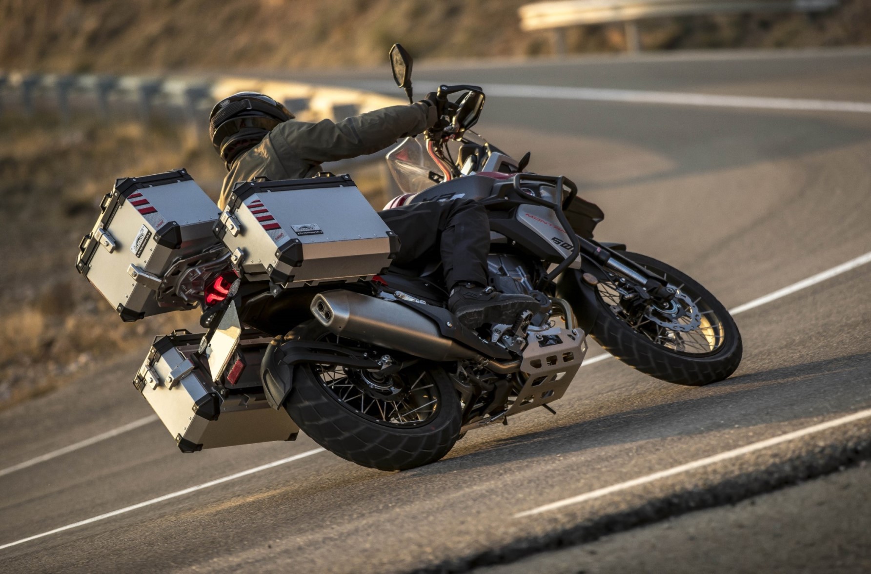Macbor Montana XR5, a real adventurer | Motorcycles