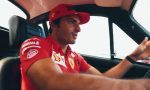 Sainz gana su primera carrera con Ferrari esperando su coche