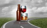 Alcohol al volante: ¿dos copas de vino dan positivo en un control?