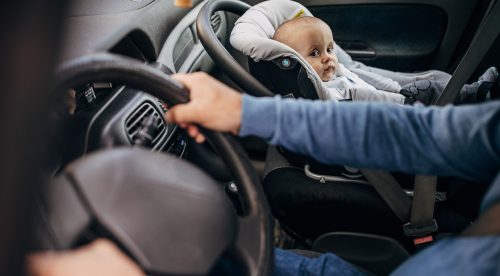 niños asiento delantero