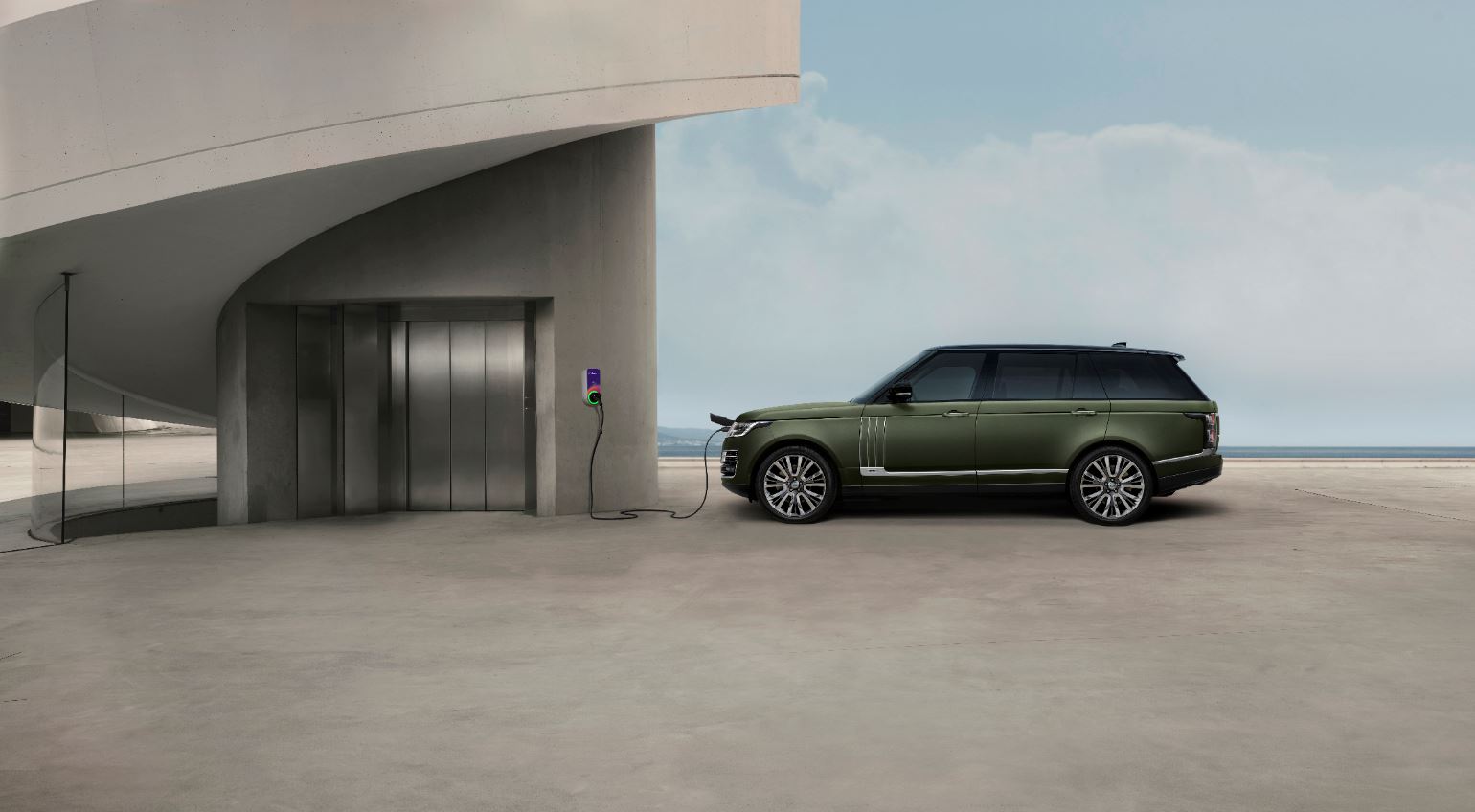 Jaguar y Land Rover regalan un cargador con sus eléctricos y PHEV