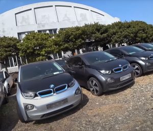 un centenar de BMW i3 han sido abandonados en una isla coreana.