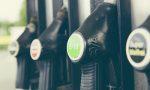La gasolina y el diésel siguen bajando: precios de este viernes