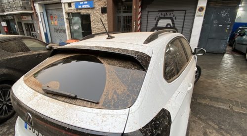 Tormenta de arena: cómo puede afectar el polvo al motor del coche