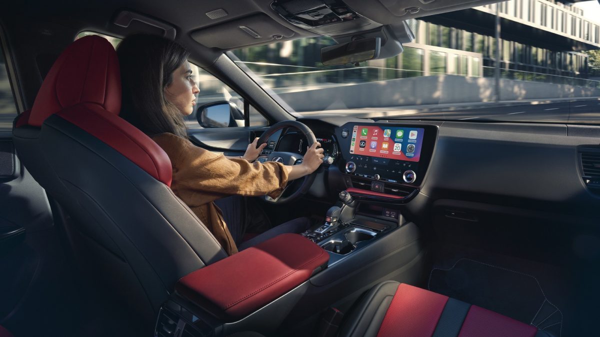 Toyota quiere competir con Android y Apple