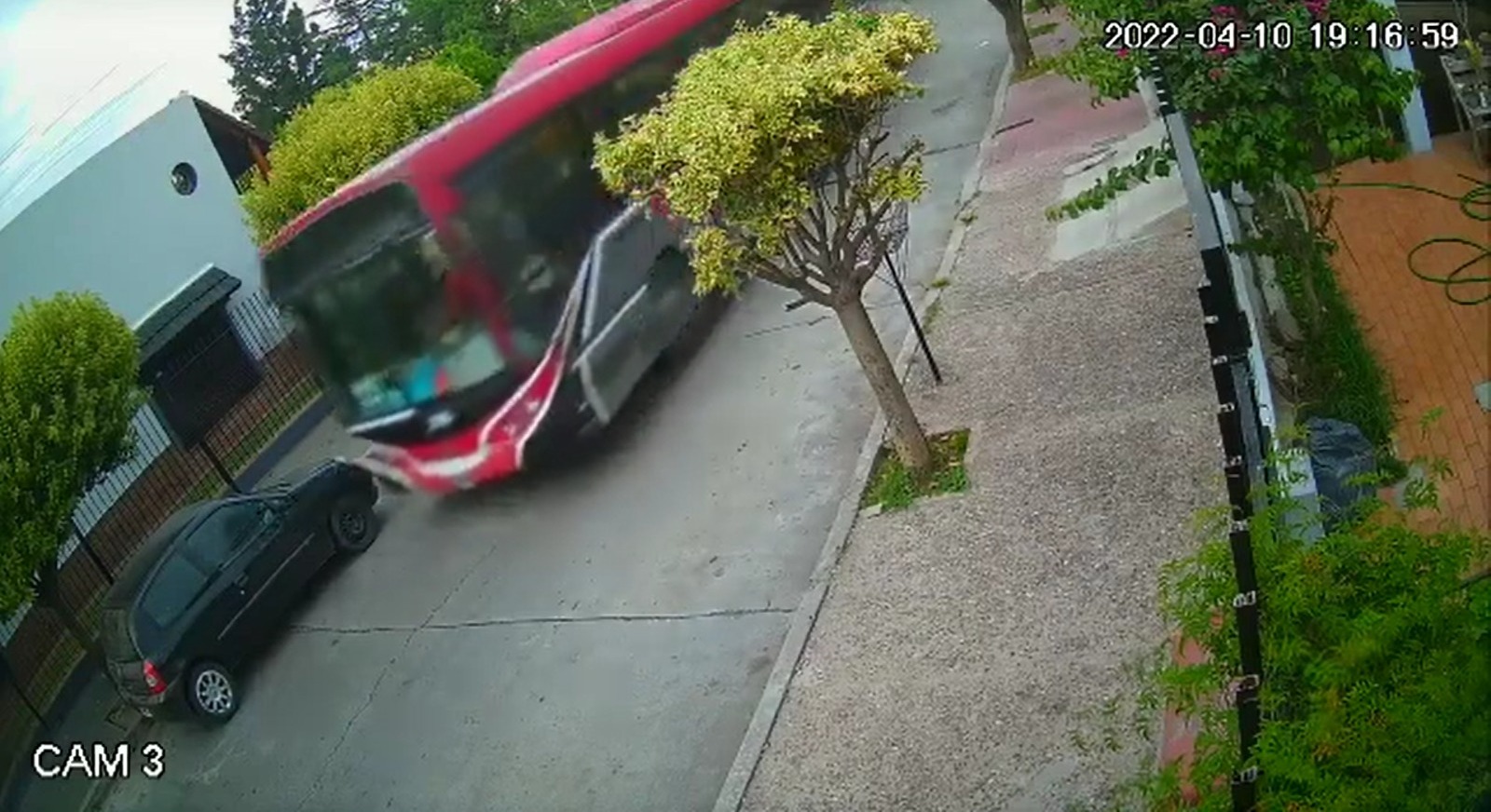 Un niño de 12 años roba un autobús y lo conduce durante tres kilómetros