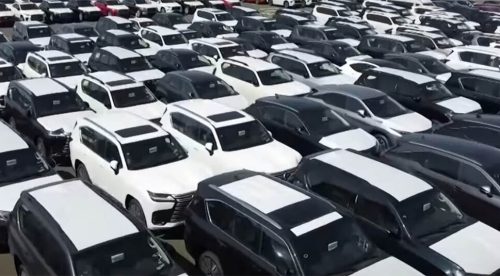 8.000 coches que iban a Rusia se quedan bloqueados en Bélgica