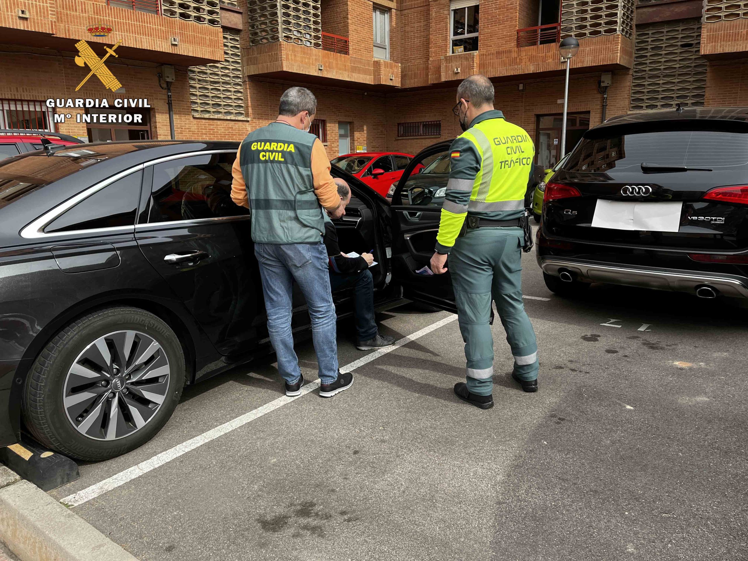 Detenido por estafa tras vender en España coches alquilados en Alemania