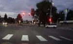 La táctica viral de un conductor para saltarse un semáforo en rojo