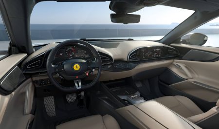 Ferrari anuncia un nuevo socio para mejorar las pantallas de sus coches