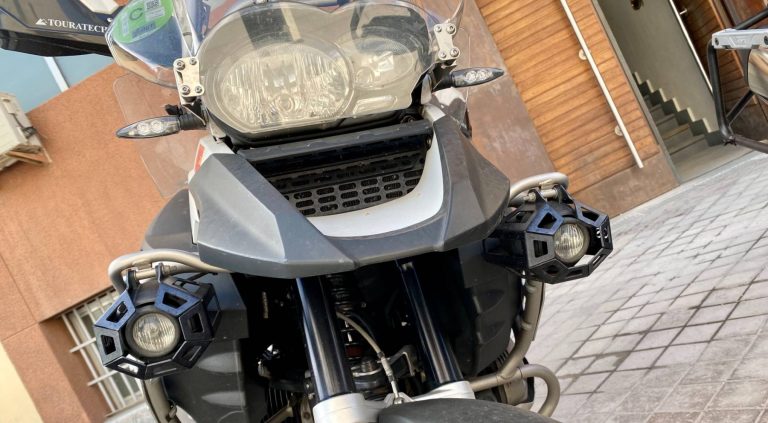Luces antiniebla para moto: todo lo que hay que saber