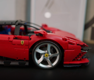 Ferrari Daytona SP3 de Lego