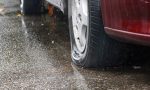 ¿Cuál es la multa por llevar los neumáticos en mal estado cuando llueve?
