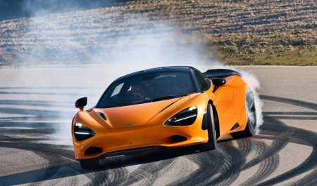 McLaren presenta su coche más potente y ligero